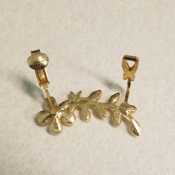 Pretty Ear Cuff!! - Picture 3 of 5